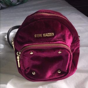 Steven Madden 2 in 1 back pack